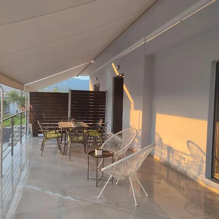 Kosta 3 Apartman *